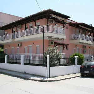 https://sarti-center-studios.hotelschalkidiki.net